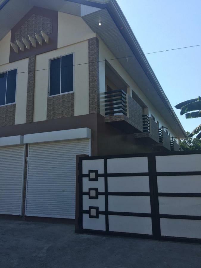 Estilo Apartment 2-Storey Clarin  المظهر الخارجي الصورة